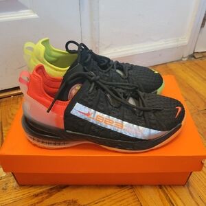 Nike LeBron 18 GS Black/Crimson/Neon Green Youth Size 7 Sneakers